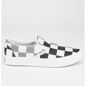 Vans Comfycush big checker slip on sneakers